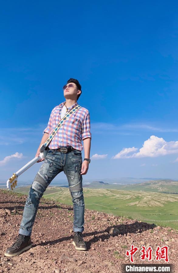 2020��8�£��_�������˸��֗�Ʒ��ڃ��ɹŞ��m�첼�Ĕz���H�۵Ğ��m�첼��MV�����L�߹��D