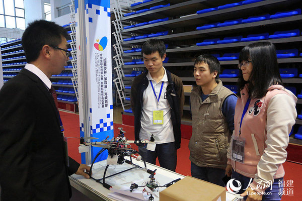 ���Ը����r�ִ�W�����S��������������ͬ�W�ĺ��� �u���z