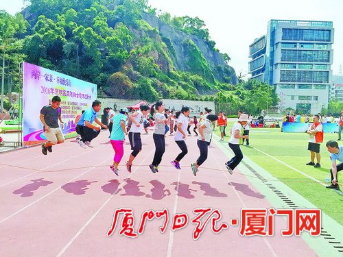 �������}�顰�ɰ�һ���H���Ҹ��옷�С���ͬ���ں�Ȥζ�\�ӕ�10��29���e���������M�D/˼���^�_�k �ṩ��