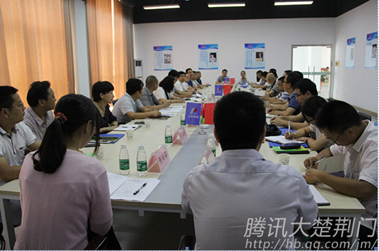 荊門人民萬福首開海豚會議 自主創業咨詢火爆