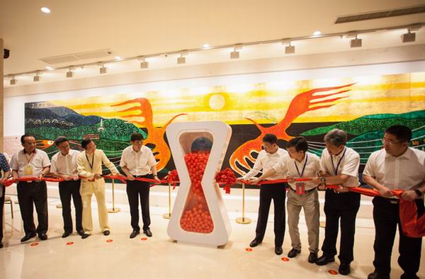 ���{�ɰ����tˎ�Ļ�չʾ�^�_�^�xʽ