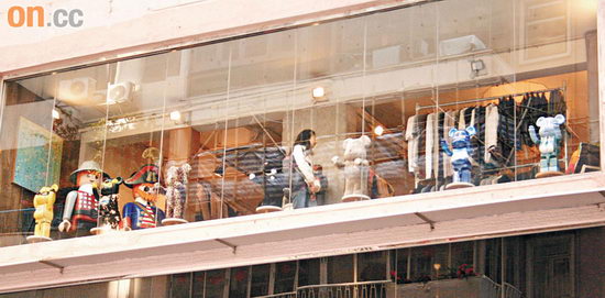 陳冠希店鋪門可羅雀店員尚未收到變動(dòng)通知(圖)