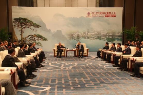 省委書記李錦斌會見蔣孝嚴 省委書記李錦斌會見蔣孝嚴