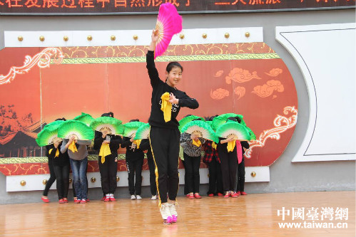 �_���_�|�h�w��������ί�T���������_չ��ɫ����