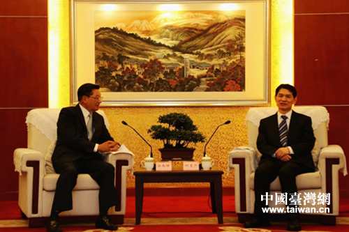 �Ĵ�ʡί����ӛ����ƽ��(hu��)Ҋ������һ��