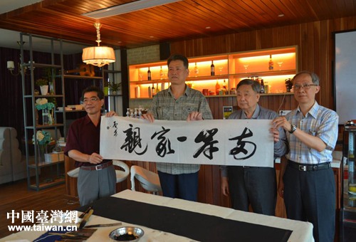 �M�_(t��i)�ɰ����������P��(hu��)�ڽ����ϲ�����?x��)�Ժ�e��