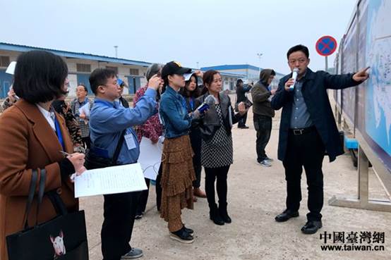 湖南湘歐快線物流有限公司總經(jīng)理夏朝輝介紹湘歐快線發(fā)展運營情況 湖南湘歐快線物流有限公司總經(jīng)理夏朝輝介紹湘歐快線發(fā)展運營情況