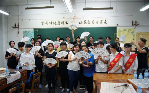 ��������x ���ݡ��_����С�WУ�@��������e��