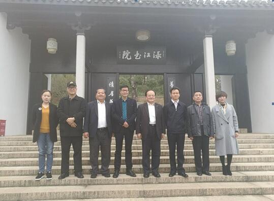 �_���A���Ļ����Q���M�f��һ�е����޿���