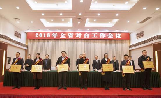 �f��: �C��1