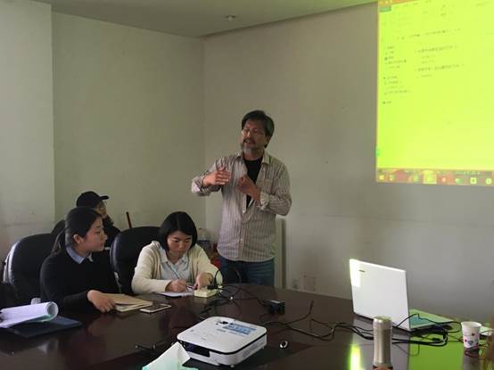 藍博洲在四川大學舉辦“臺灣人的身份認同”主題講座 藍博洲在四川大學舉辦“臺灣人的身份認同”主題講座