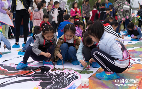 �Ĵ���ɽ���e�k���L(f��ng)�~���wף�� �ɰ��������롱���}���