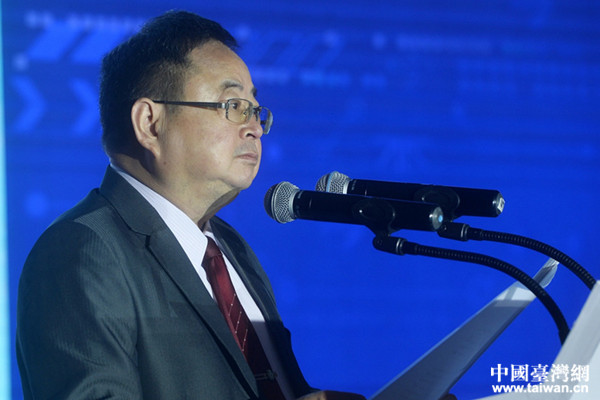 �_�������h�����f�������L����z���o