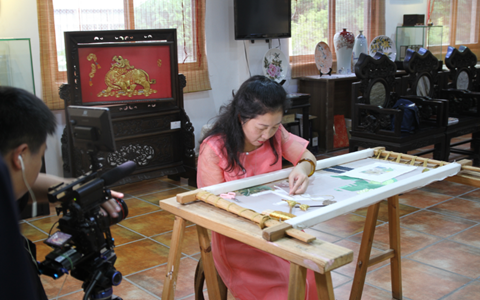 �����M�V�|�����������^���ɰ�ý�w�W�R���^�в��L