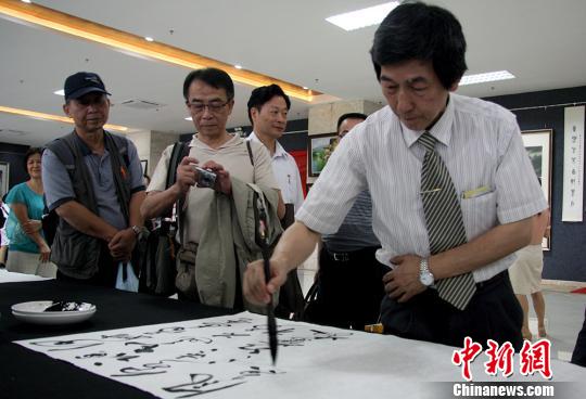 ������۵ĕ������ڽ���չ�τ���