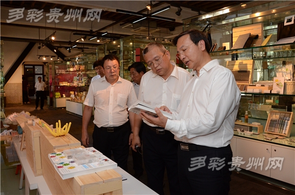 ���L�Fһ�п��섓��@��չʾ���Ą���Ʒ