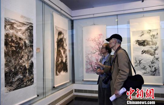 “墨韻昆山·夢緣兩岸”美術書法詩歌作品展昆山開展 “墨韻昆山·夢緣兩岸”美術書法詩歌作品展昆山開展