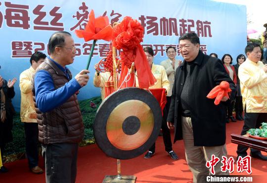 �}�����_����һ�ɡ��ɰ���̽���򻨲��Ļ�֮��