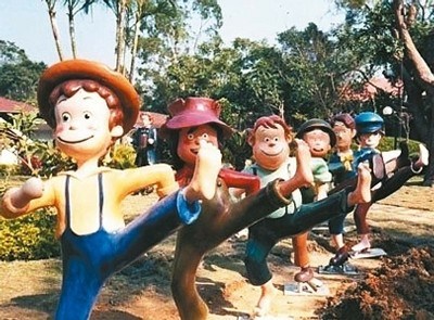 男子巧手打造超萌公仔作品遍布全臺灣(圖)