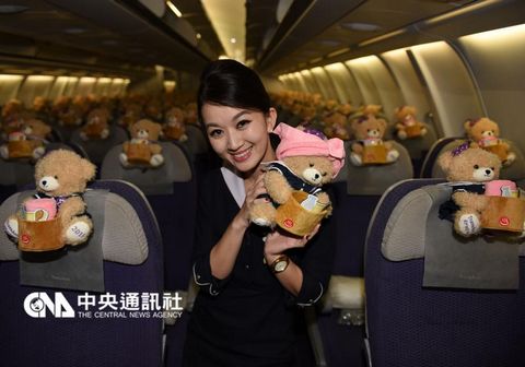 ���d���ռӏ��桰�ս�С�ܡ�17���ٵǙC��С�ܴ�܊����ľͰ��ë���b���ȷ��죬���ο�ͬ�α���������Դ���_���������硱