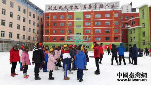 吉林市成功舉辦吉臺中小學生冰雪冬令營 吉林市成功舉辦吉臺中小學生冰雪冬令營