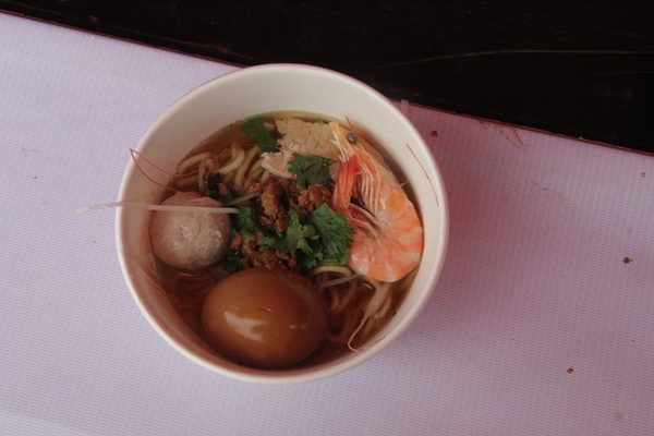 圖10臺南的擔仔面讓人垂涎欲滴(中國臺灣網(wǎng) 蕪同 攝)