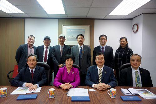 ɽ�|��ͨ�W(xu��)Ժ�hί��ӛ�O�����ʈF(tu��n)�L���_(t��i)����Уȡ���S�T�ɹ�