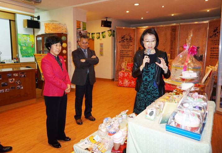 ɽ�|��ͨ�W(xu��)Ժ�hί��ӛ�O�����ʈF(tu��n)�L���_(t��i)����Уȡ���S�T�ɹ�