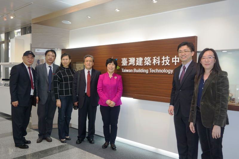 ɽ�|��ͨ�W(xu��)Ժ�hί��ӛ�O�����ʈF(tu��n)�L���_(t��i)����Уȡ���S�T�ɹ�