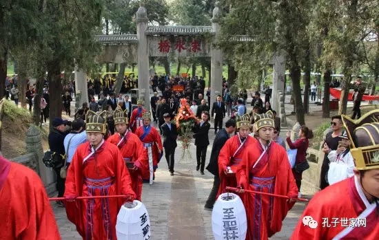 �����������Ӻ���ጵ�xʽ����������¡���e��