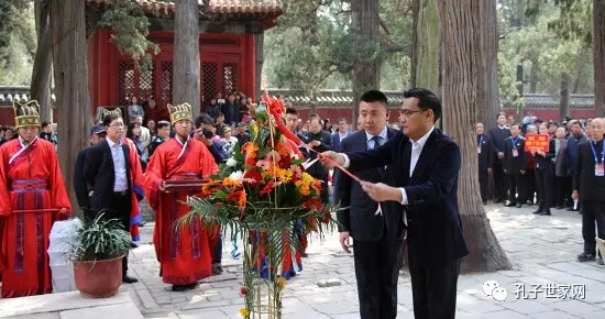 �����������Ӻ���ጵ�xʽ����������¡���e��