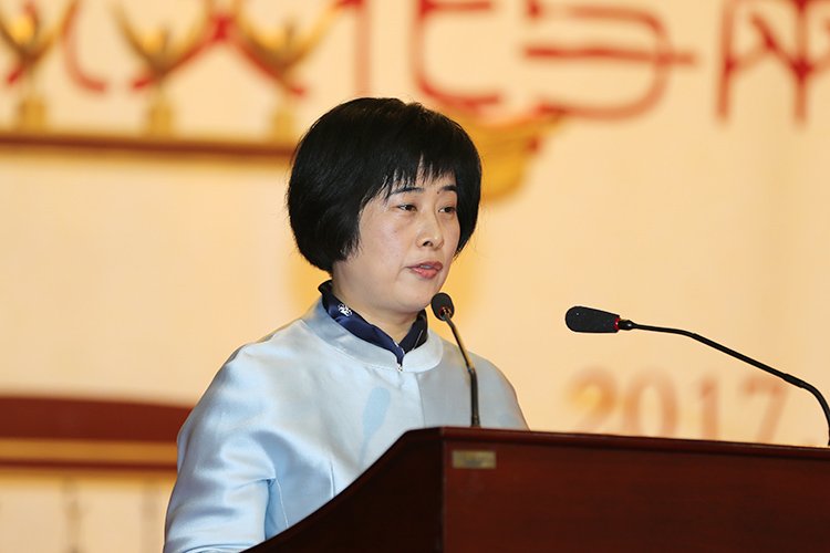 �����о�Ժ�hί��ӛ����������_Ļʽ ��(j��)���и����L���V���gӭ�o