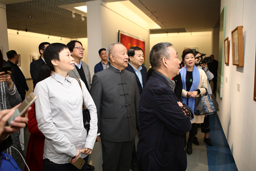 嘉賓參觀展覽 嘉賓參觀展覽