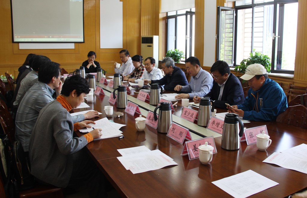 �����F22��������ɽ�|��W(xu��)�D���^���_��ǰ�ʂ��