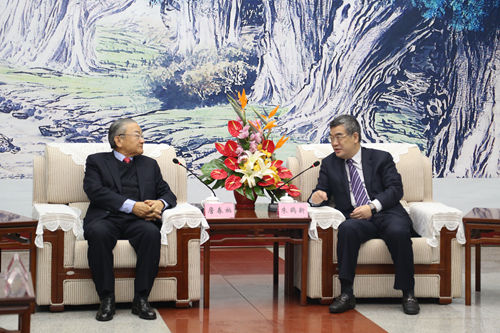 �Ĵ�ʡ��ʡ�L(zh��ng)���Q��(hu��)Ҋ�Ї�(gu��)��(gu��)���hǰ����ϯղ����