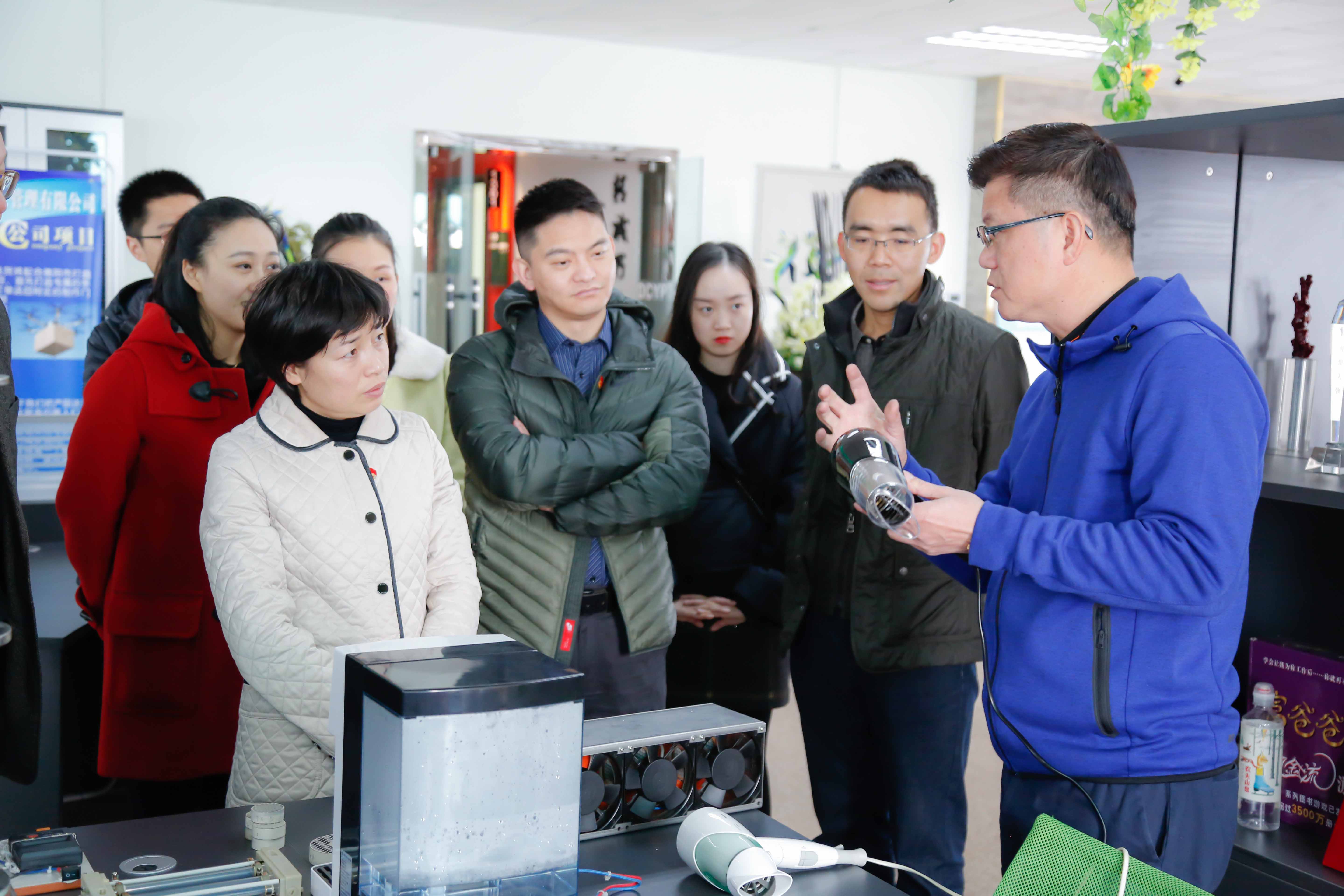 ����Ӣ����һ���c�_�����I���꽻�����I�Ŀ