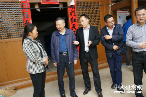 �����t�����������˽���r