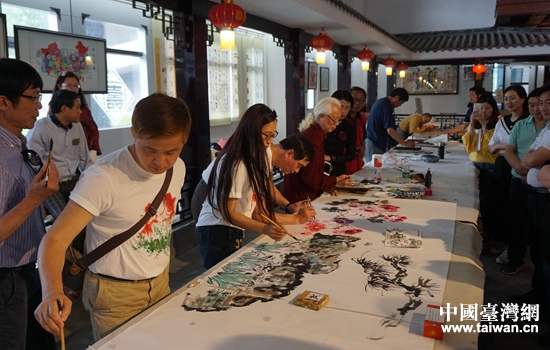 �ɰ����ҹ�ͬ�]��