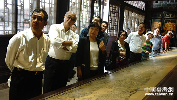 �������F��