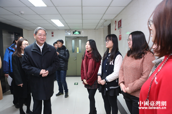 ��־܊���L�����ھ��_(t��i)������