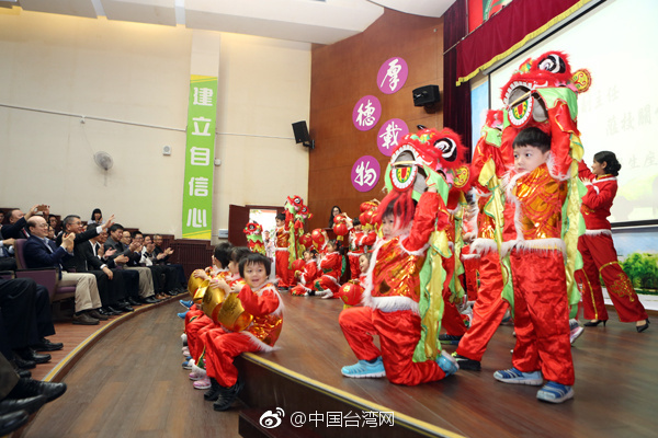 ���Y(ji��)һ����ο��(w��n)�|ݸ�_(t��i)���ӵ܌W(xu��)У�����ͼ��L(zh��ng)����