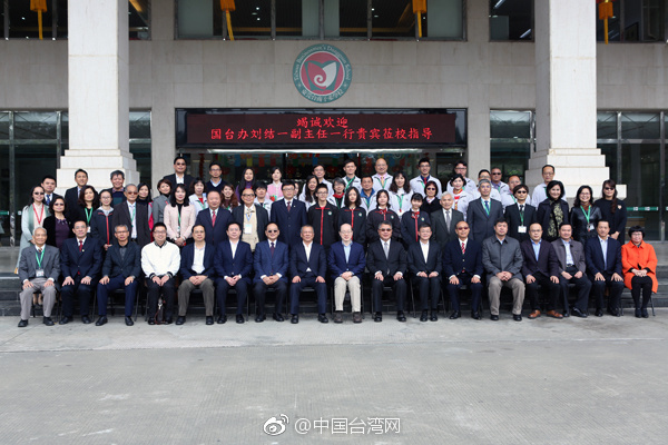 ���Y(ji��)һ����ο��(w��n)�|ݸ�_(t��i)���ӵ܌W(xu��)У�����ͼ��L(zh��ng)����