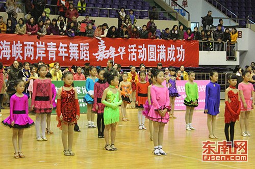 �ɰ����������(bi��o)�蹫�_ِ�����e�н�ǧ�˅��ӣ��D��