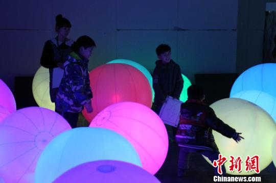 �_(t��i)����3D̫�����������չ���ںӱ�������չ