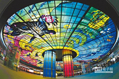 高雄捷運兩地鐵站獲列“全球8大最美地鐵站”(圖)