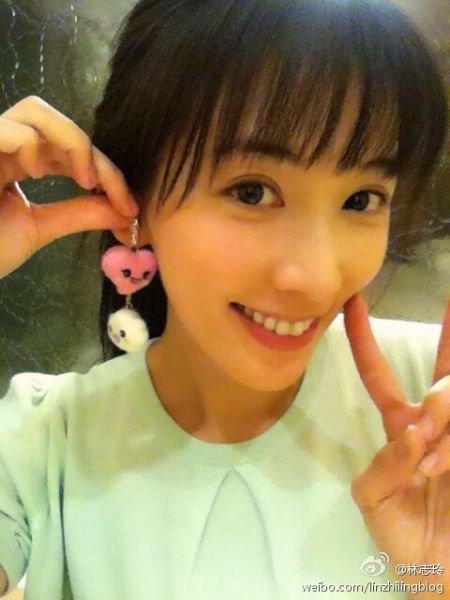 林志玲剪劉海賣萌 網友贊:誰家小丫頭(圖) 林志玲剪劉海賣萌 網友贊:誰家小丫頭(圖)