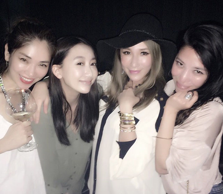 �_ý�ط��������涾Ů����