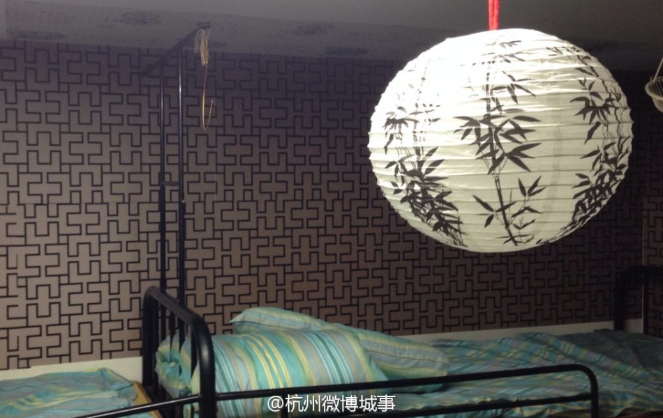 �㽭һ��У���Ї��L���� �����ɫ�@�Qٝ