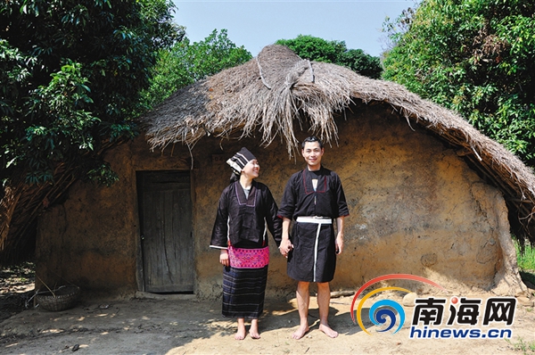 85后夫妻辭職環(huán)游全國 拍56套民族結婚照 85后夫妻辭職環(huán)游全國 拍56套民族結婚照