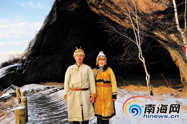 85后夫妻辭職環(huán)游全國 拍56套民族結婚照 85后夫妻辭職環(huán)游全國 拍56套民族結婚照